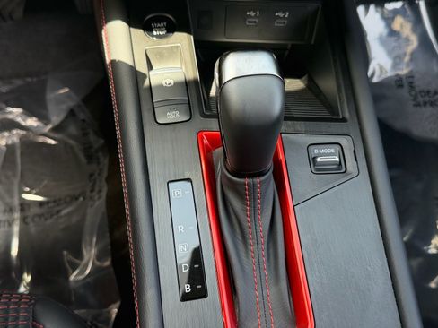 Certified 2025 Nissan Kicks SR FWD image 24