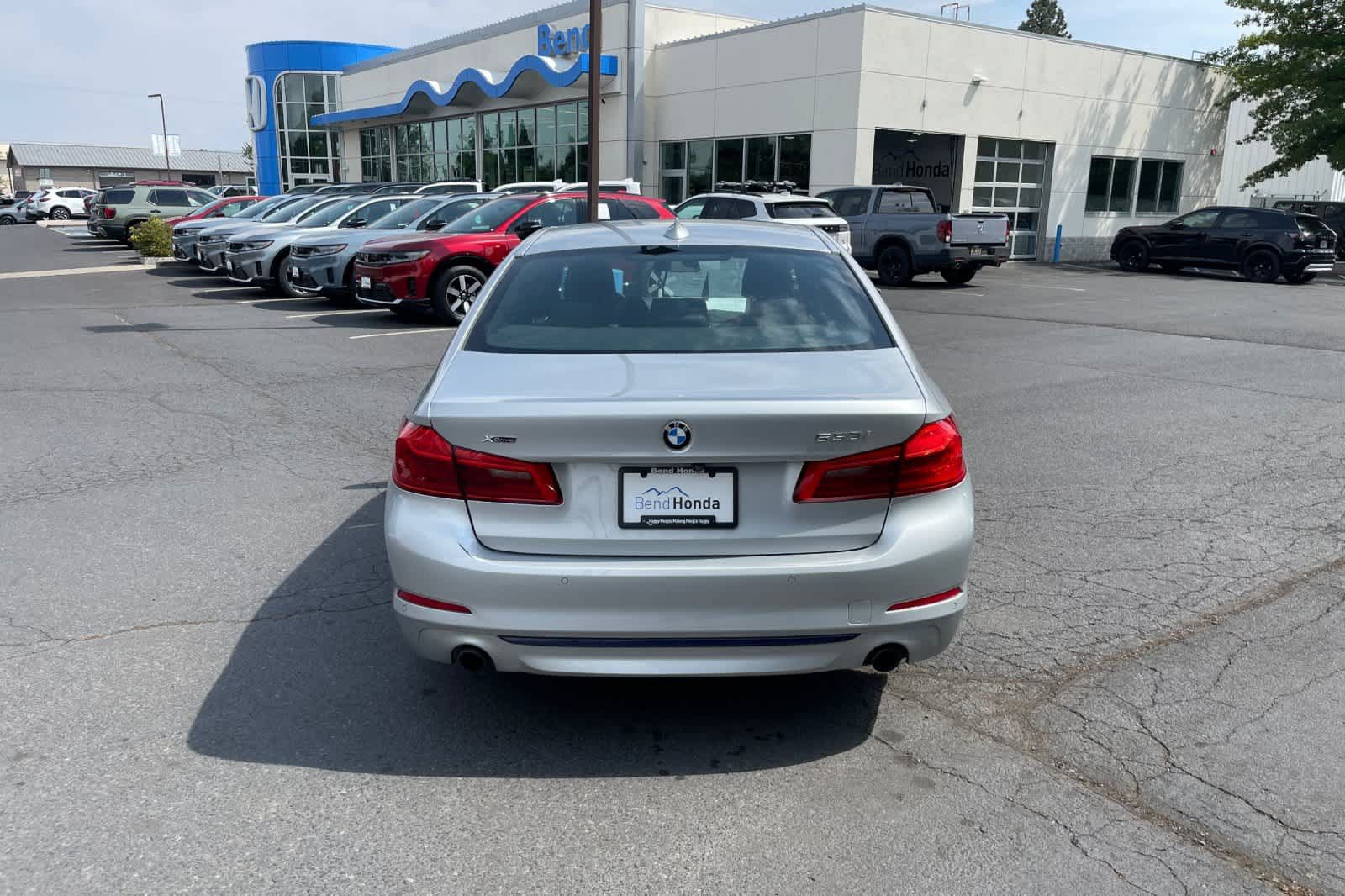 Used 2018 BMW 530i xDrive AWD/4WD image 4
