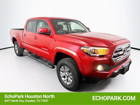 Used 2017 Toyota Tacoma SR5 w/ Tow Package RWD image 1