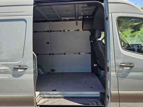 Used 2026 Mercedes-Benz Sprinter 2500 image 12