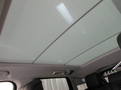 Used 2019 Land Rover Range Rover Sport HSE image 92