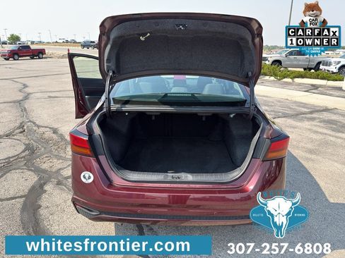 Used 2024 Nissan Altima 2.5 SV FWD image 13