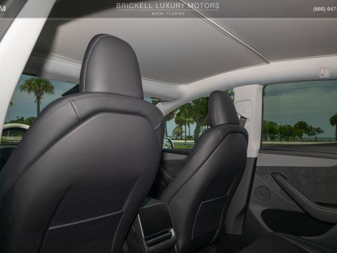 Used 2026 Tesla Model Y Long Range AWD/4WD image 19