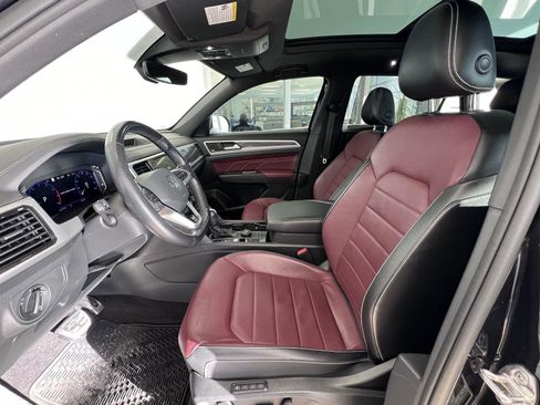 Used 2022 Volkswagen Atlas Cross Sport SEL Premium R-Line image 11