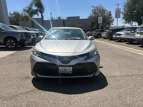 Used 2020 Toyota Camry LE w/ Carpet Mat Package FWD image 4