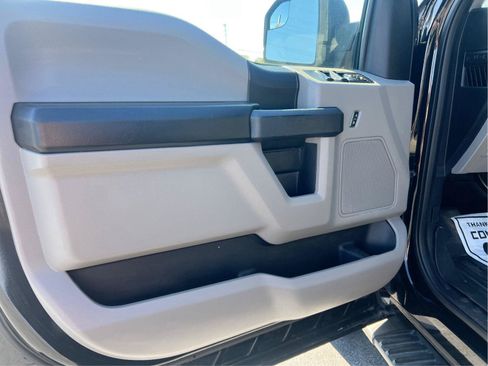 Used 2016 Ford F150 XL w/ Equipment Group 101A Mid RWD image 18