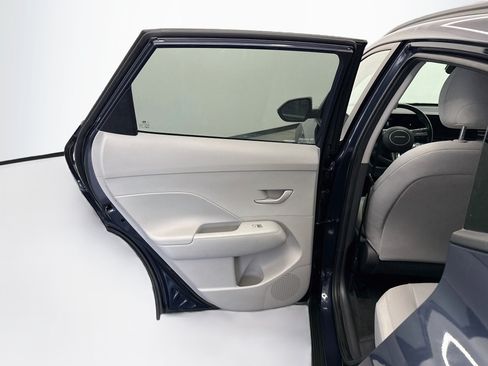 Used 2025 Hyundai Kona SEL FWD image 25