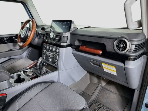 Used 2024 INEOS Grenadier Station Wagon AWD/4WD image 29