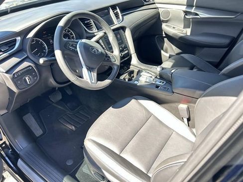 Certified 2025 INFINITI QX55 Luxe AWD/4WD image 16
