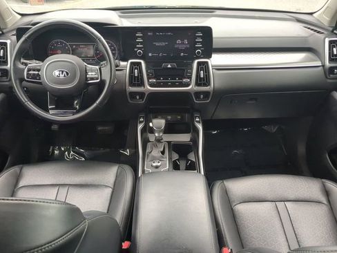 Used 2021 Kia Sorento S w/ Panoramic Sunroof Package FWD image 15