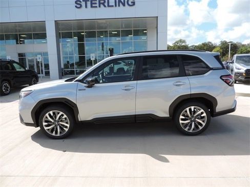 New 2025 Subaru Forester Touring image 8