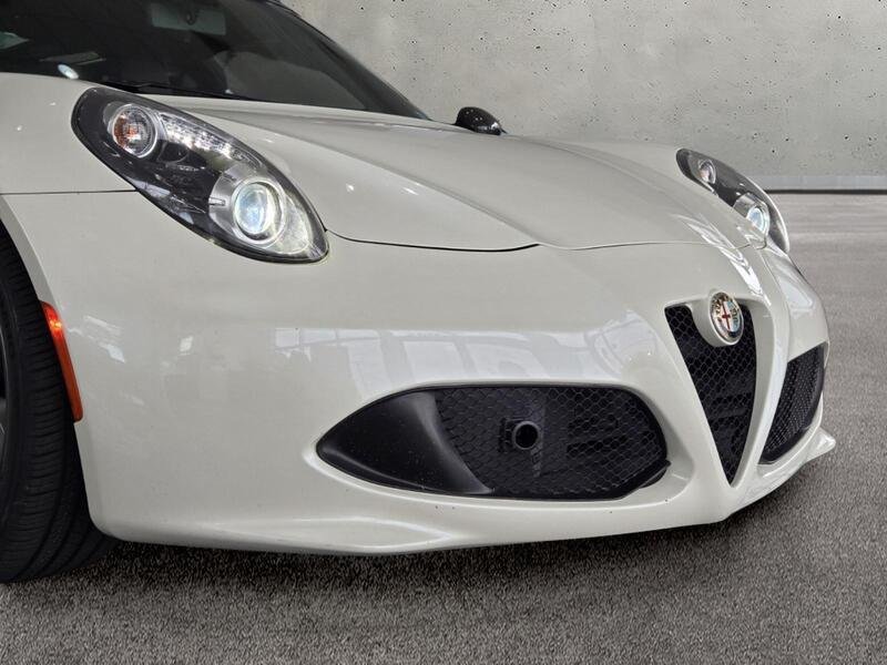 Used 2015 Alfa Romeo 4C Coupe w/ Leather Interior Group RWD image 8