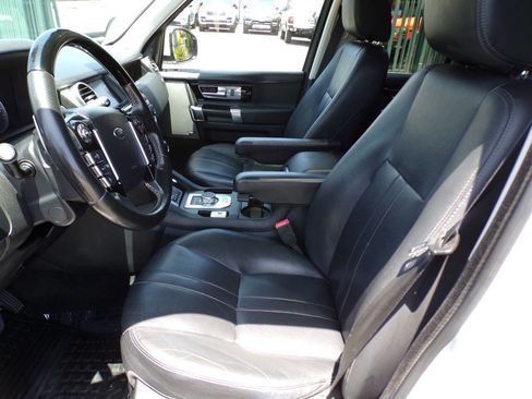 Used 2016 Land Rover LR4 HSE image 29