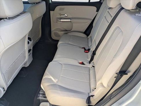 Certified 2025 Mercedes-Benz GLB 250 image 21