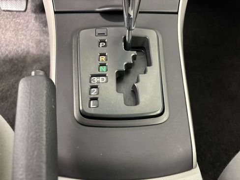 Used 2012 Toyota Corolla L FWD image 19