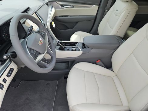 New 2026 Cadillac XT5 Premium Luxury w/ Driver Assist Package FWD image 9