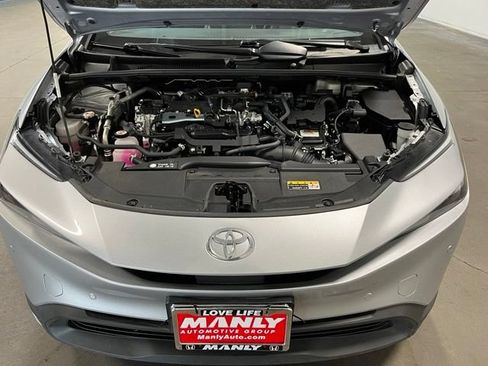 Used 2024 Toyota Prius LE FWD image 9