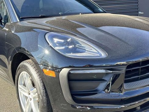 Certified 2023 Porsche Macan image 12