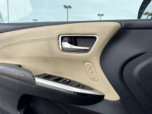 Used 2013 Toyota Avalon Limited image 12