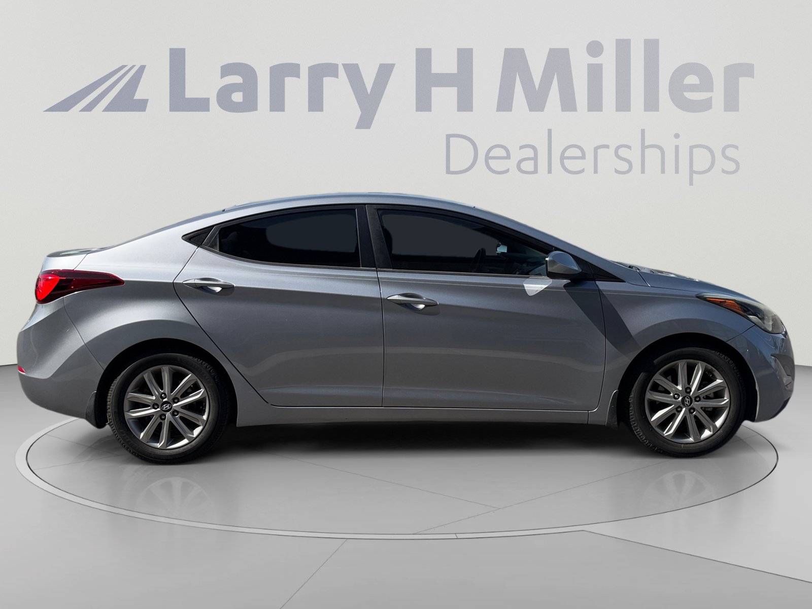 Used 2015 Hyundai Elantra SE w/ Option Group 02 FWD image 6