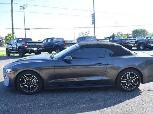 Used 2019 Ford Mustang Premium RWD image 6