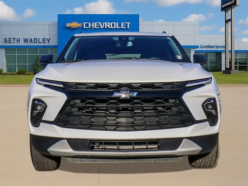 Used 2024 Chevrolet Blazer LT w/ Convenience Package image 2