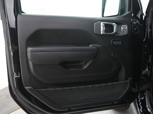 Used 2023 Jeep Wrangler Sport AWD/4WD image 9