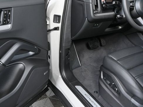 Certified 2026 Porsche Cayenne Coupe AWD/4WD image 7