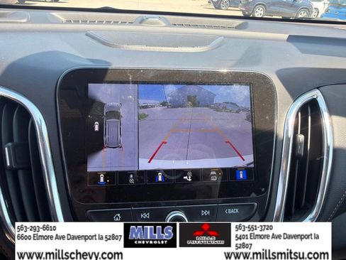 Used 2023 Chevrolet Equinox Premier AWD/4WD image 16