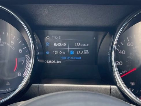 Used 2016 Ford Mustang GT Premium w/ Equipment Group 401A RWD image 17