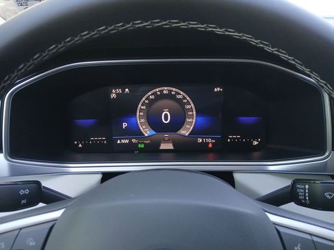 New 2026 Volkswagen Taos SE AWD/4WD image 15