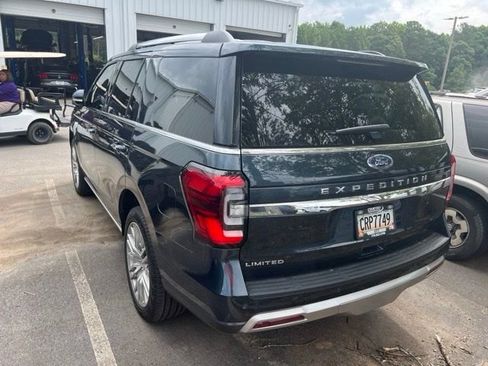 Certified 2024 Ford Expedition Limited RWD image 3