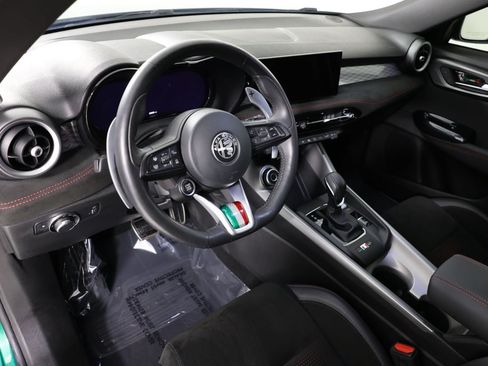Used 2024 Alfa Romeo Tonale Veloce w/ Active Assist Package AWD/4WD image 22