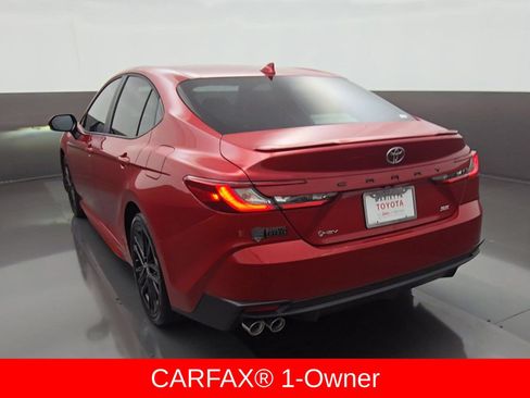 Used 2026 Toyota Camry SE FWD image 5