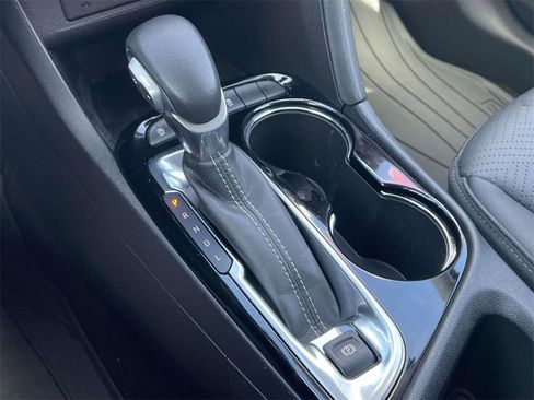 Used 2023 Buick Encore GX Essence w/ Experience Buick Package image 32