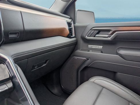 Used 2025 GMC Sierra 1500 Denali w/ Denali Reserve Package image 29