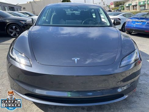 Used 2025 Tesla Model 3 Long Range RWD image 2