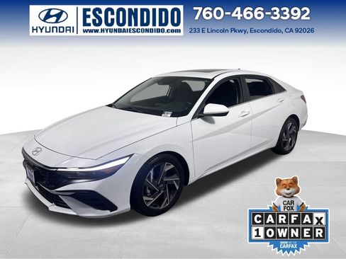 Used 2025 Hyundai Elantra SEL image 1