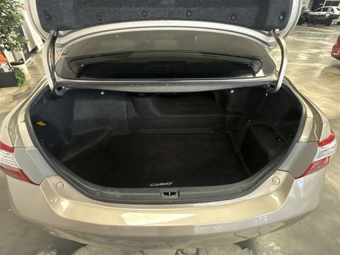 Used 2009 Toyota Camry Hybrid FWD image 30