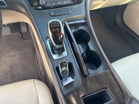 Used 2017 Buick LaCrosse Preferred FWD image 22