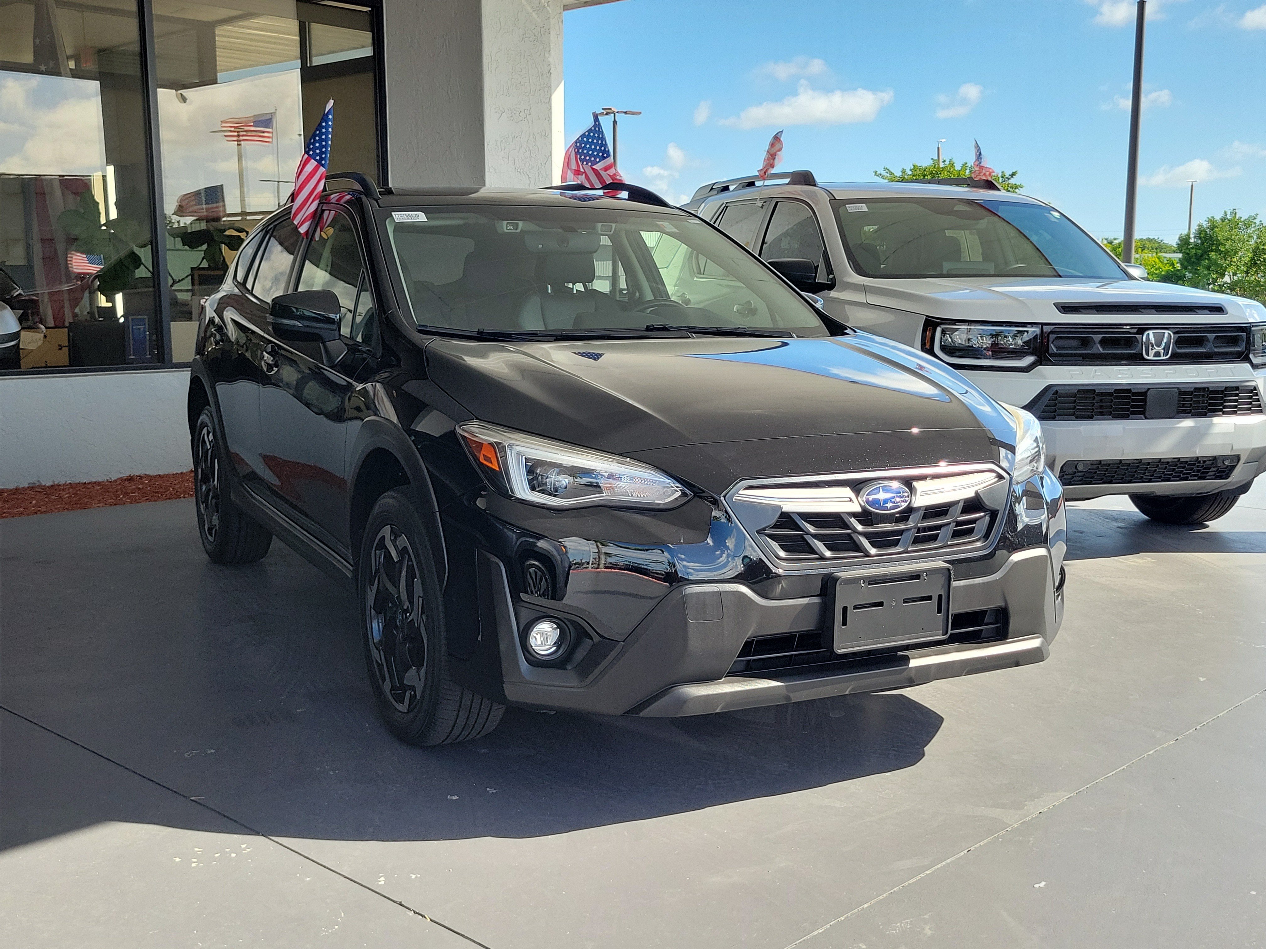 Used 2021 Subaru Crosstrek 2.5i Limited w/ Moonroof Package 1 AWD/4WD image 2
