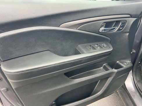 Used 2021 Honda Pilot Special Edition image 6