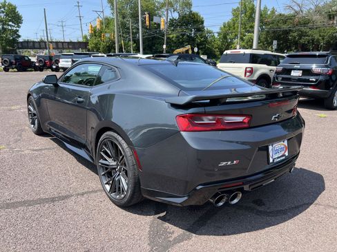 Used 2018 Chevrolet Camaro ZL1 RWD image 5