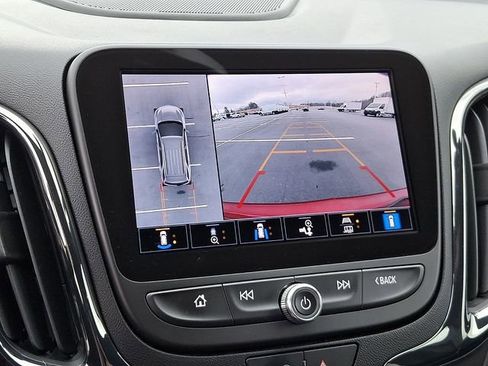 Used 2022 Chevrolet Equinox RS w/ RS Leather Package image 18