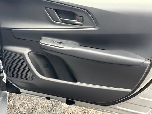 New 2026 Toyota Prius Plug-In Hybrid FWD image 13