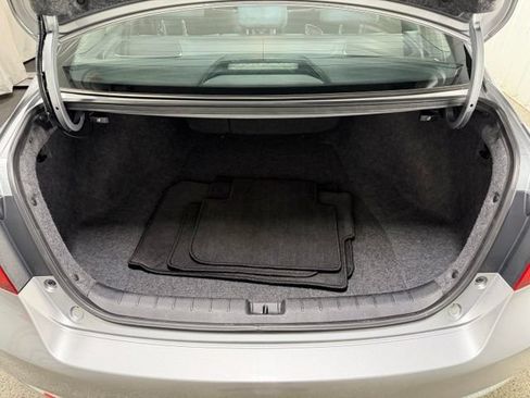 Used 2016 Honda Accord EX image 9