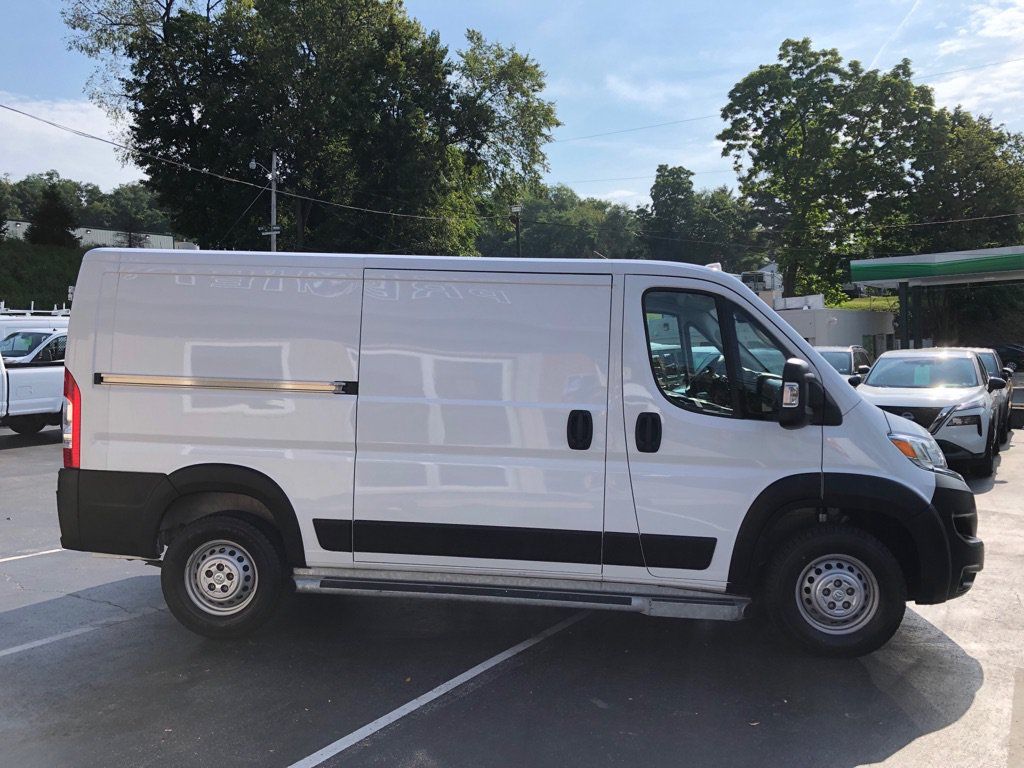 Used 2025 RAM ProMaster 2500 w/ U-Haul Equipment Group FWD image 7