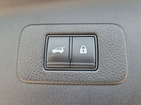 Certified 2021 Nissan Armada SV w/ SV Appearance Package image 11