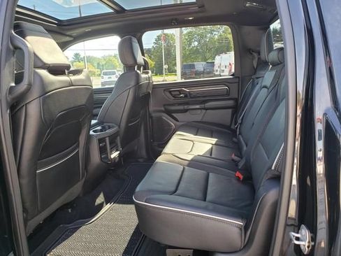 Used 2025 RAM 1500 Limited AWD/4WD image 12