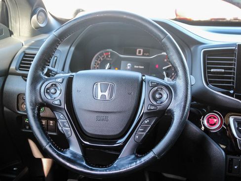 Used 2022 Honda Ridgeline Black Edition image 23